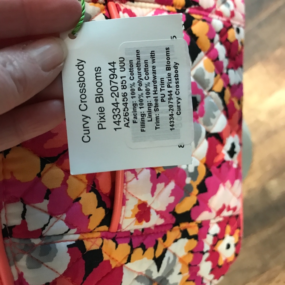 Vera Bradley Curvy Crossbody Pixie Booms $55 - Picture 5 of 6